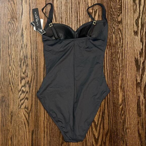 Black one piece swimsuit - Picture 4 of 4